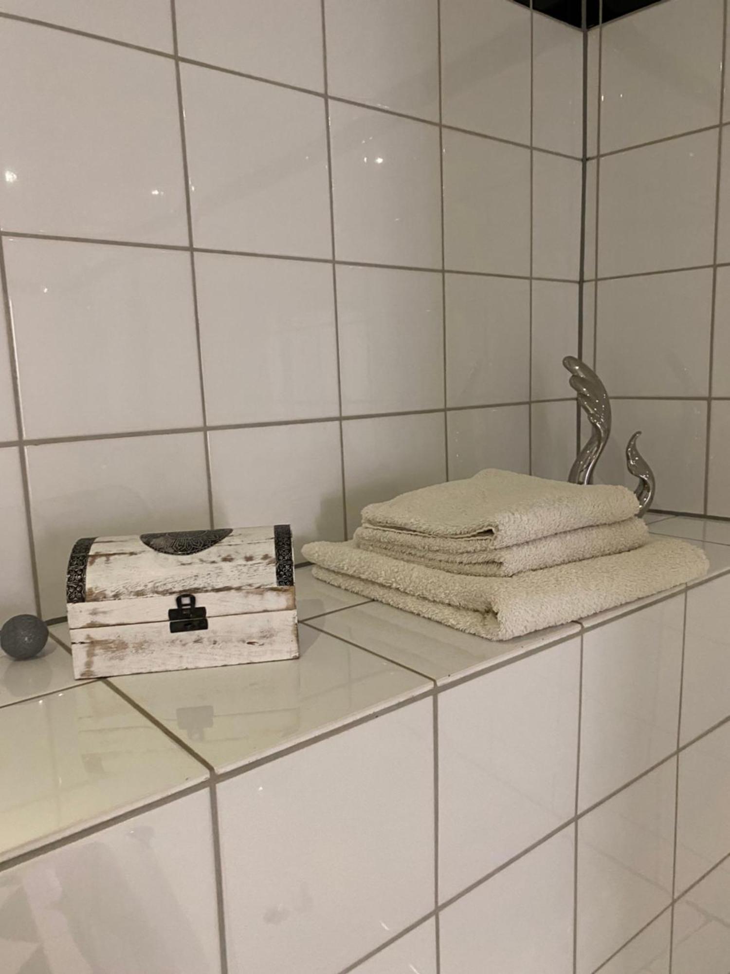 Ferienwohnung Zentral An Der Moselpromenade Zell Extérieur photo